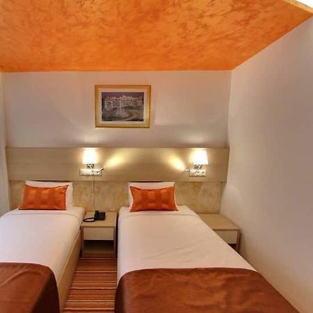 Hotel Hani Algiers Ngoại thất bức ảnh